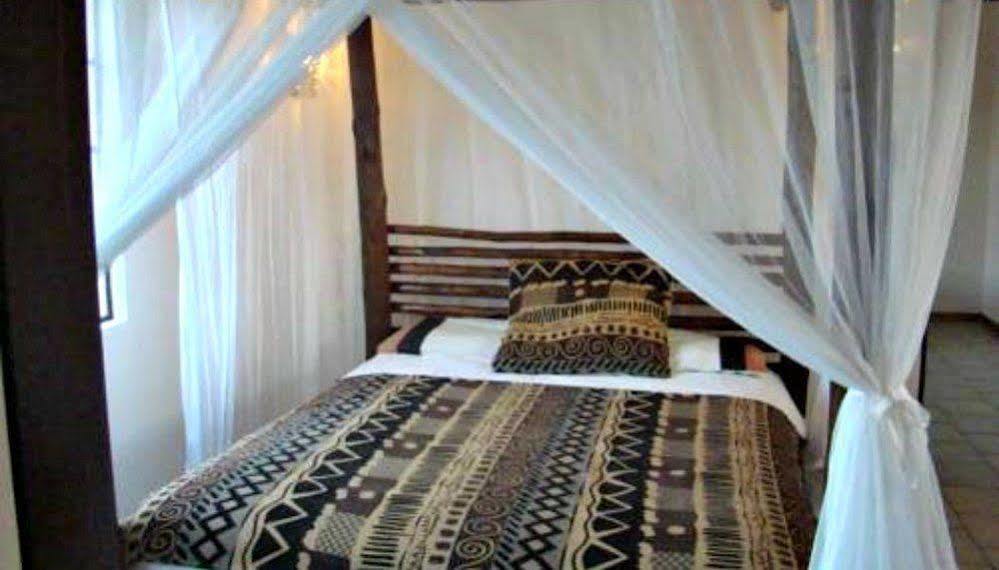 Muweti Bush Lodge Grietjie Wildreservaat Buitenkant foto